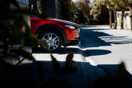 Mazda CX-30 campaign – photography Tobias Gromatzki, retouching Phillip Wurzbach 