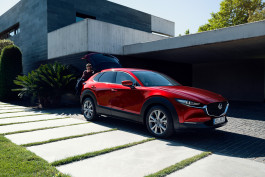 Mazda CX-30 campaign – photography Tobias Gromatzki, retouching Phillip Wurzbach 