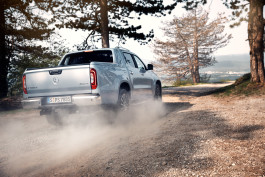 Mercedes-Benz X-Class campaign – photography Tobias Gromatzki, retouching Phillip Wurzbach 
