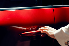 Mazda CX-30 campaign – photography Tobias Gromatzki, retouching Phillip Wurzbach 